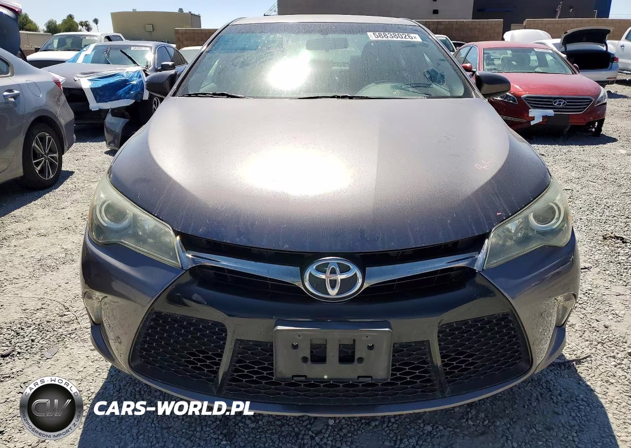 2015 Toyota Camry Se VIN:4T1BF1FK1FU021801 - 5