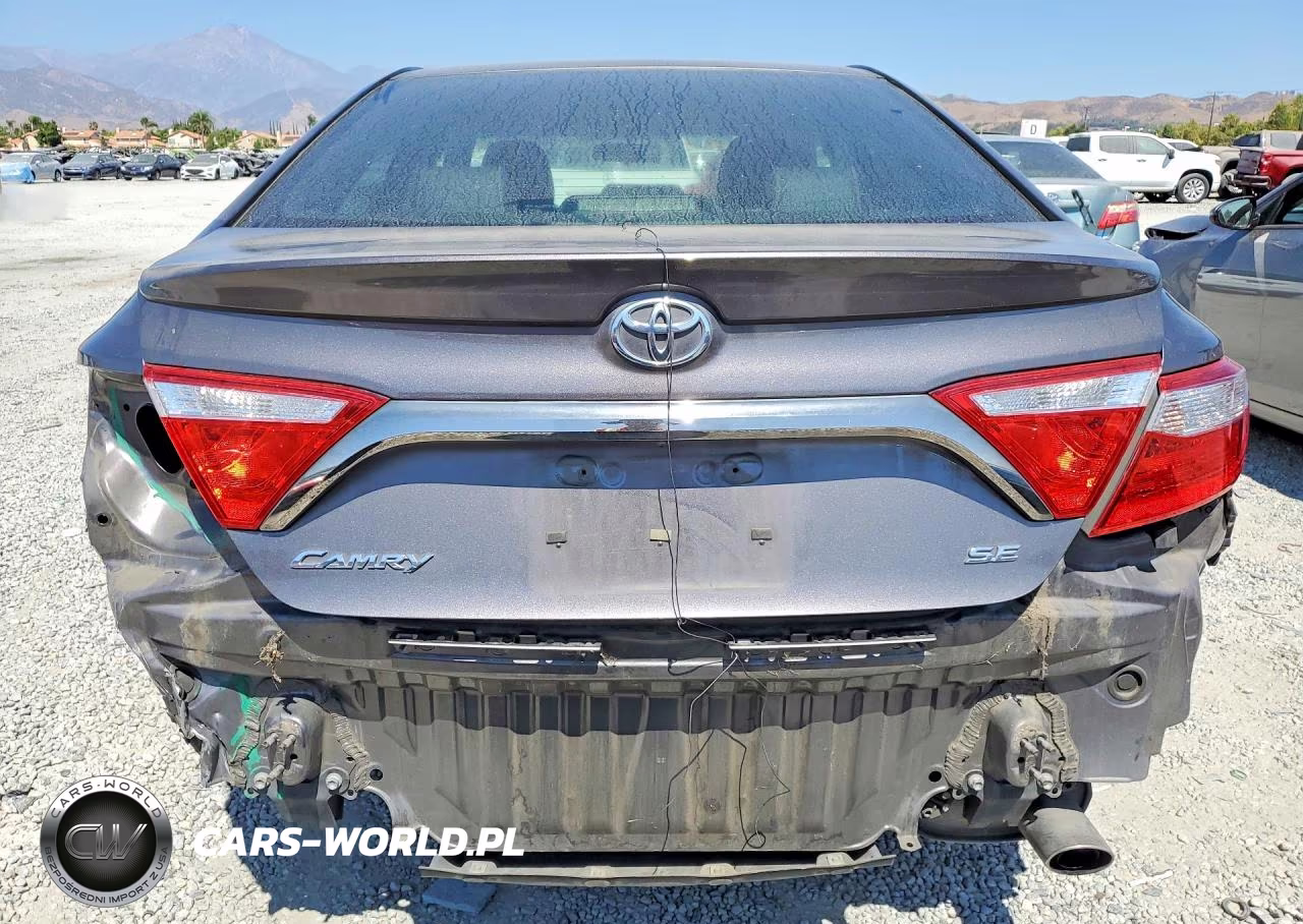 2015 Toyota Camry Se VIN:4T1BF1FK1FU021801 - 6