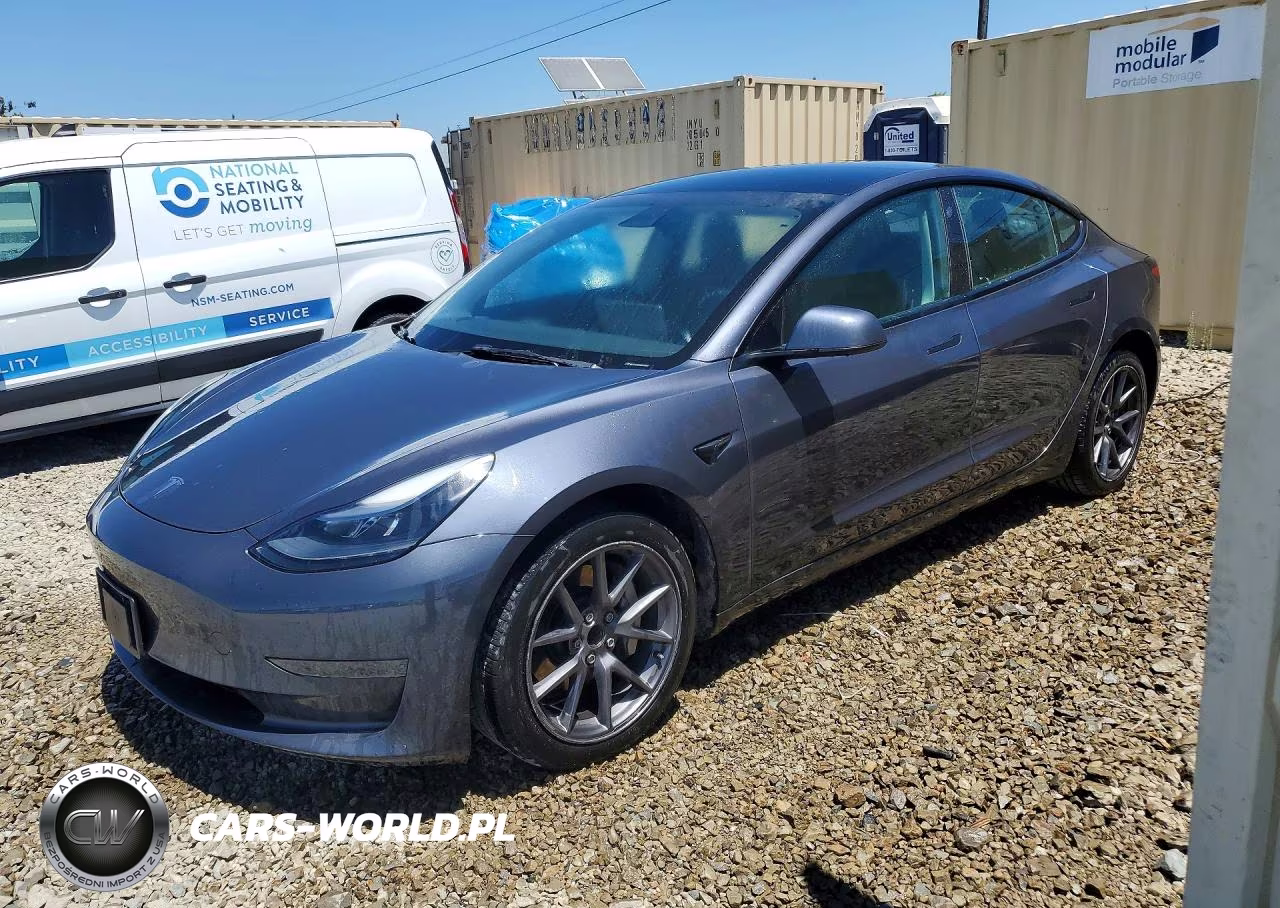 2023 Tesla Model 3 – zdjęcie 1 z 12