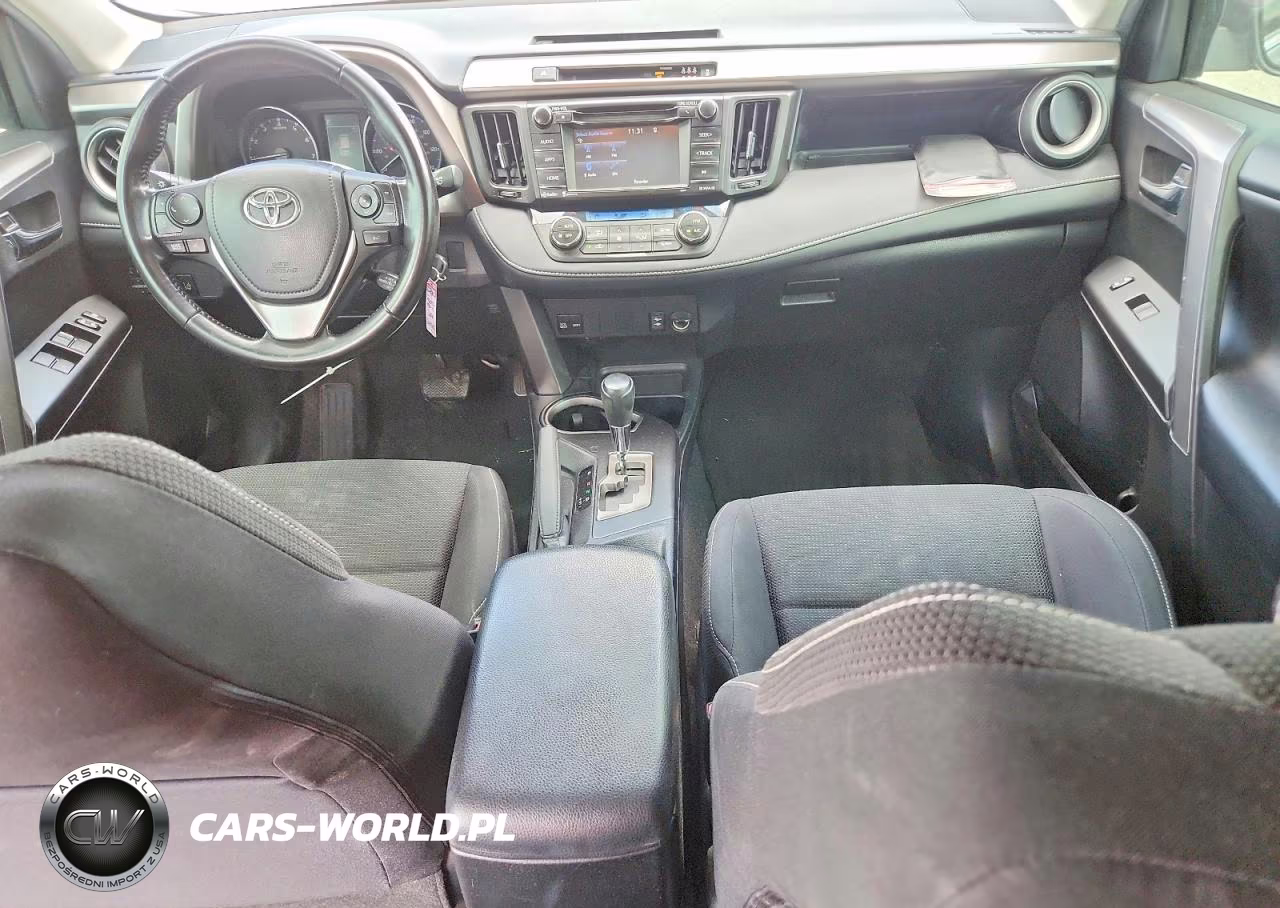 2017 Toyota Rav4 Xle VIN:JTMRFREV6HJ133740 - 8