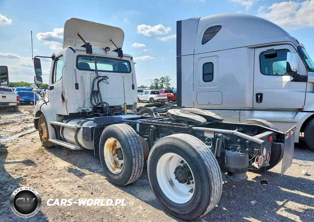 2016 Freightliner Business Class M2 Semi Truck VIN:1FUJC5DV2GHHF5443 - 3
