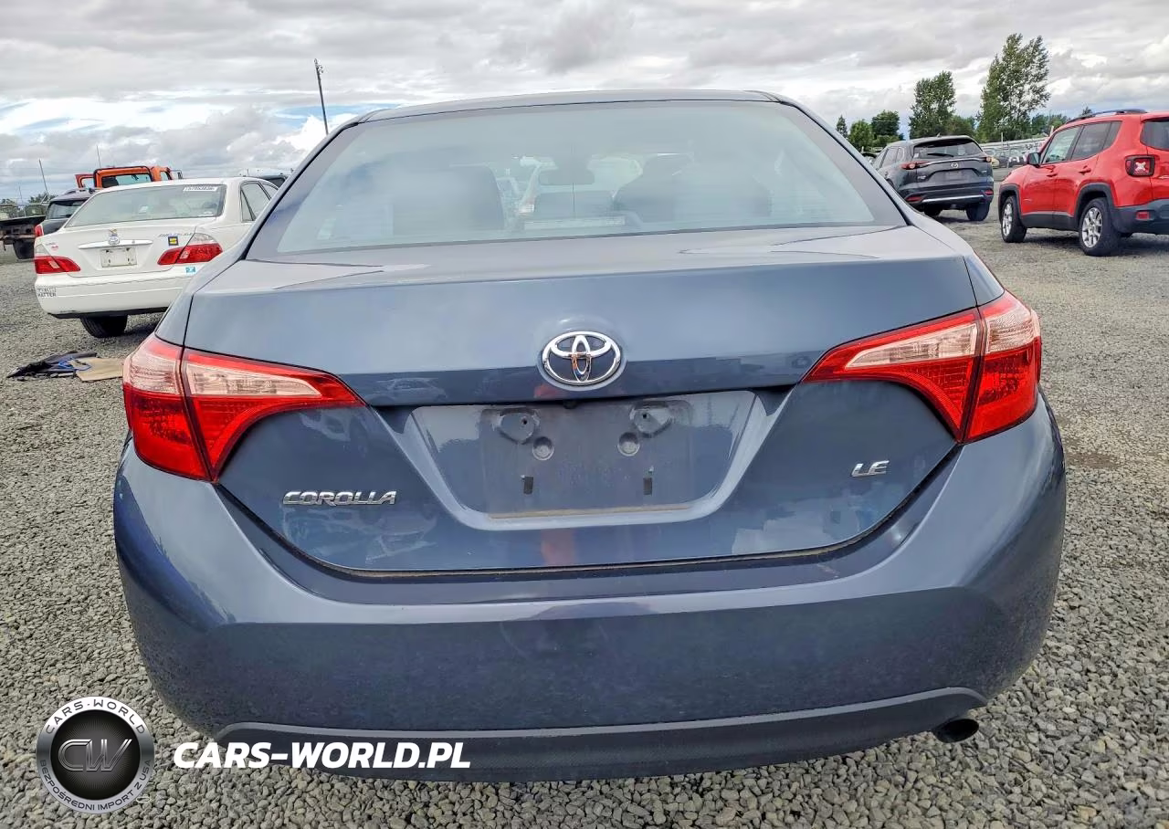 2018 Toyota Corolla Le VIN:2T1BURHE2JC005600 - 6