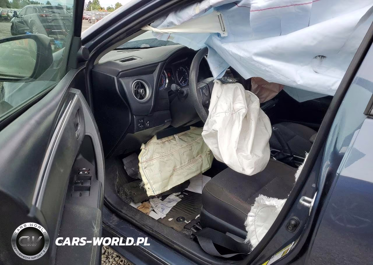 2018 Toyota Corolla Le VIN:2T1BURHE2JC005600 - 8