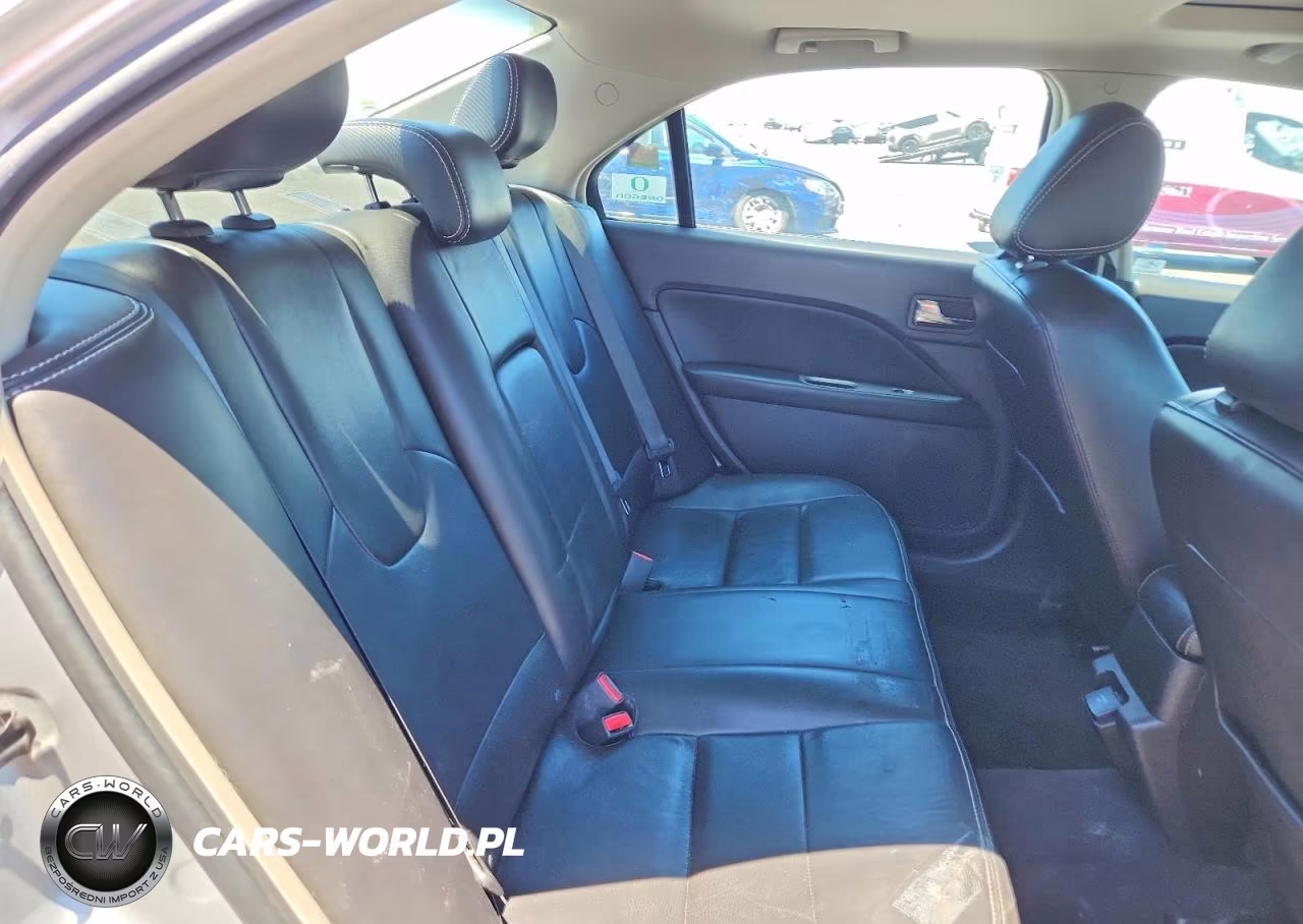 2011 Ford Fusion Hybrid VIN:3FADP0L37BR173459 - 10