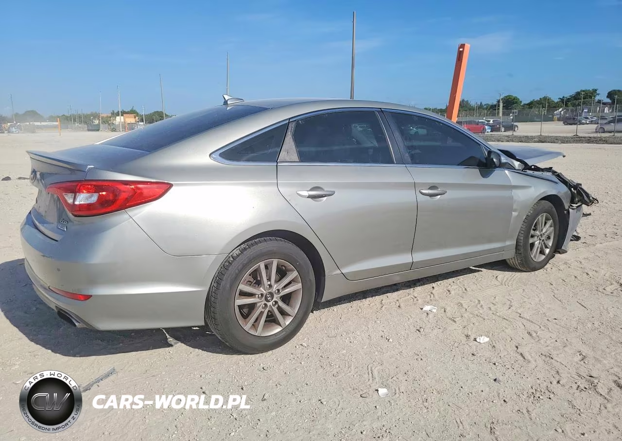 2015 Hyundai Sonata Eco VIN:5NPE24AA4FH114657 - 3