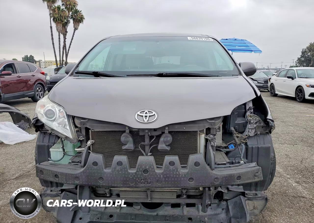 2012 Toyota Sienna Le VIN:5TDKK3DC8CS209092 - 5