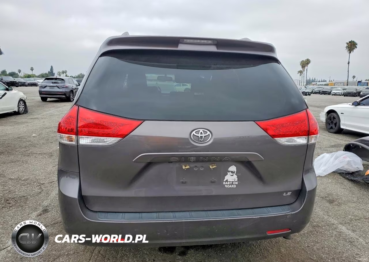 2012 Toyota Sienna Le VIN:5TDKK3DC8CS209092 - 6
