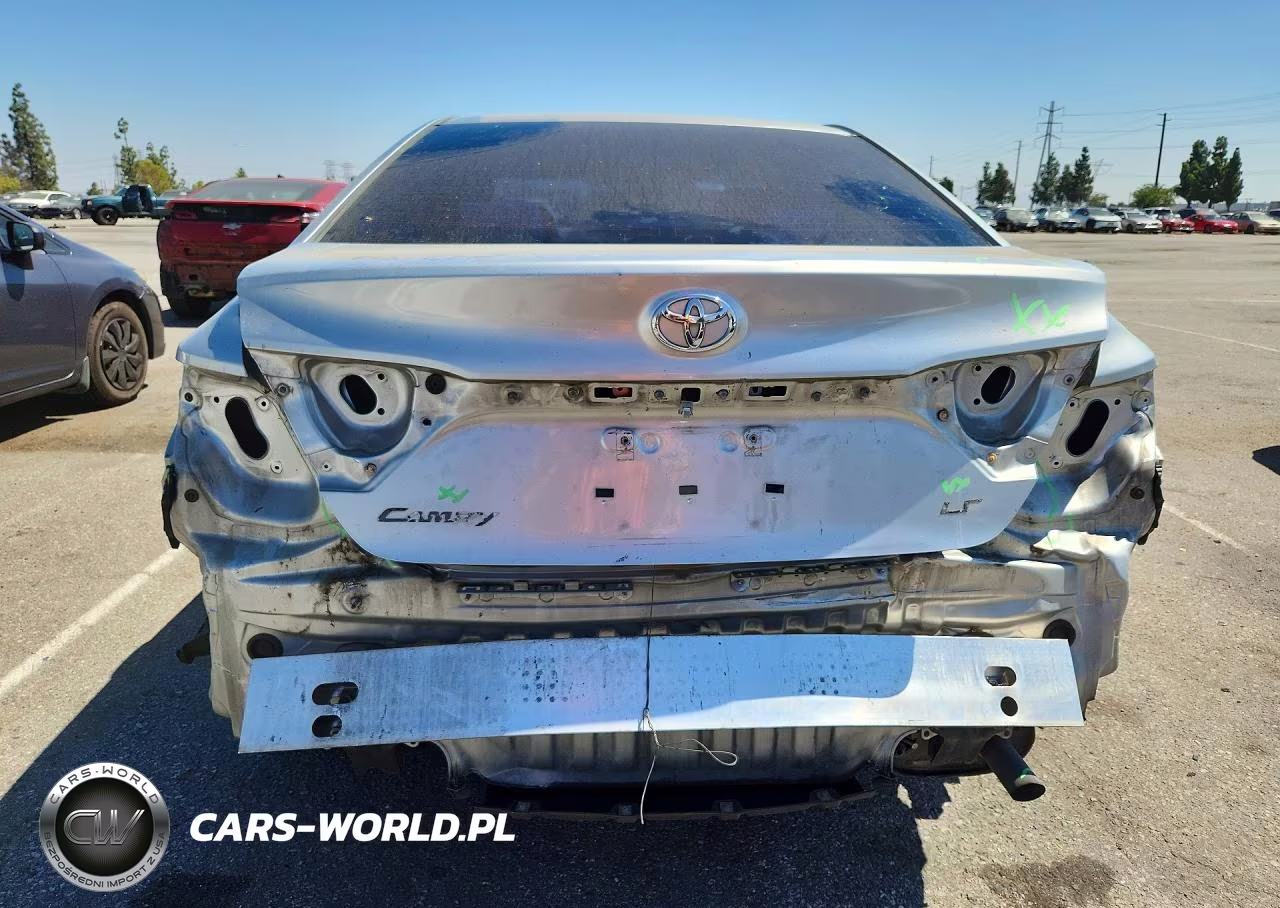 2015 Toyota Camry Le VIN:4T1BF1FK2FU968880 - 6