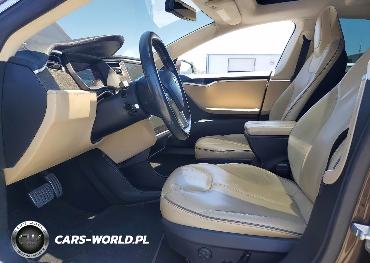 2014 Tesla Model S VIN:5YJSA1H15EFP50303 - 7