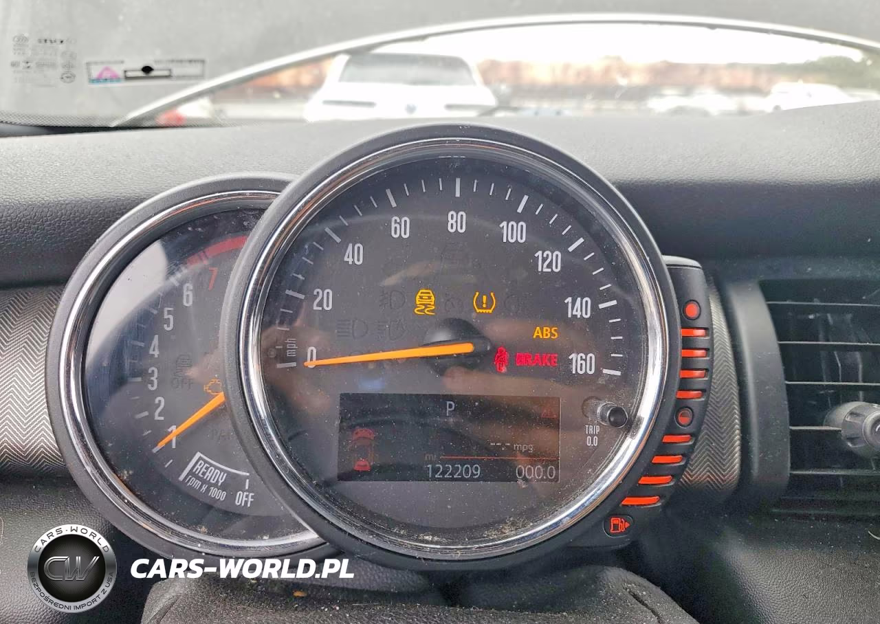 2016 Mini Cooper VIN:WMWXP5C56GT739233 - 9