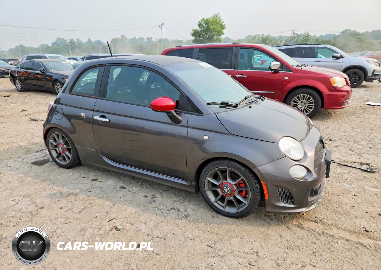 2015 Fiat 500 Abarth VIN:3C3CFFFH3FT721800 - 4