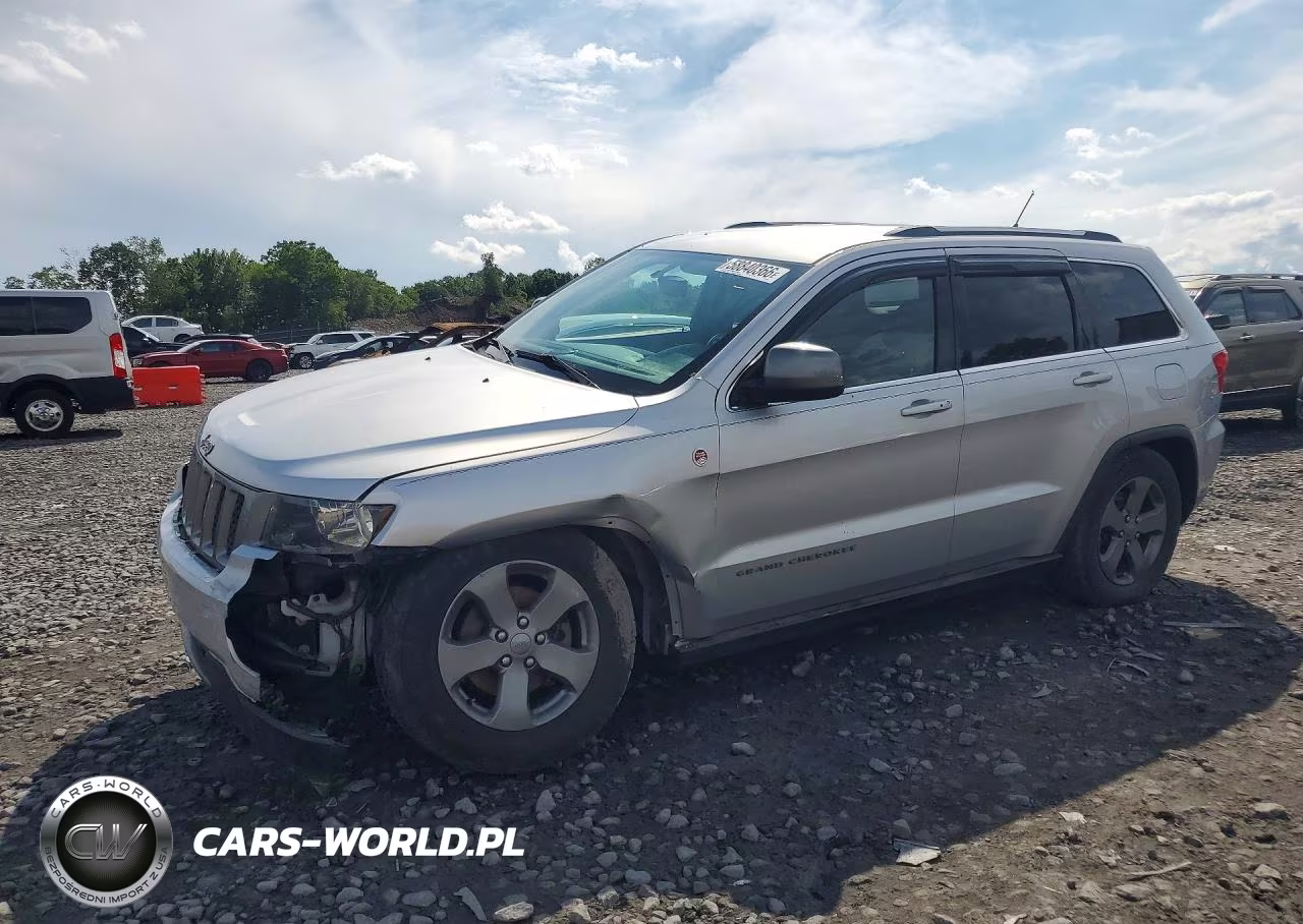 2013 Jeep Grand Cherokee Laredo – zdjęcie 1 z 14