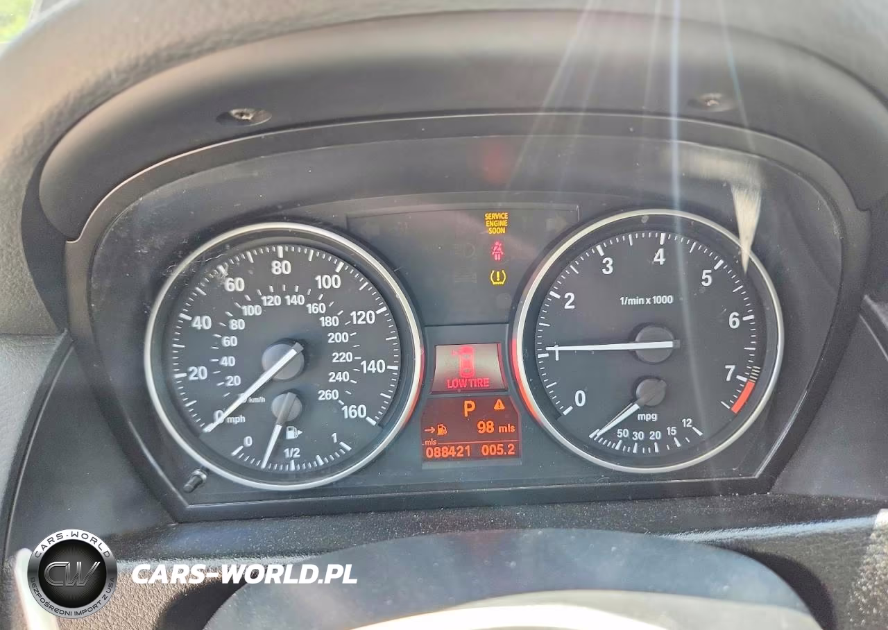 2015 BMW X1 xDrive28I VIN:WBAVL1C52FVY26531 - 9