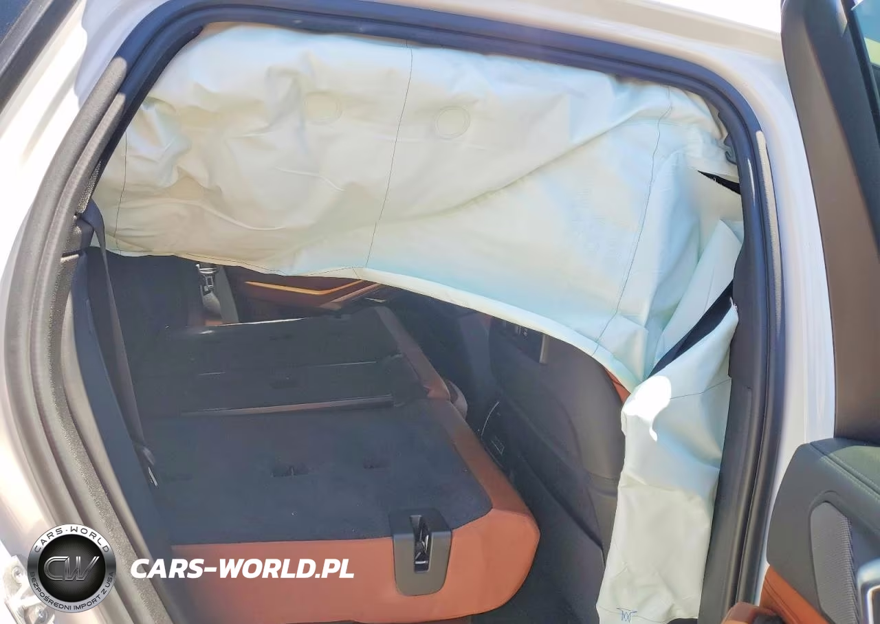 2023 BMW X6 xDrive40I VIN:5UXCY6C01P9P02899 - 11