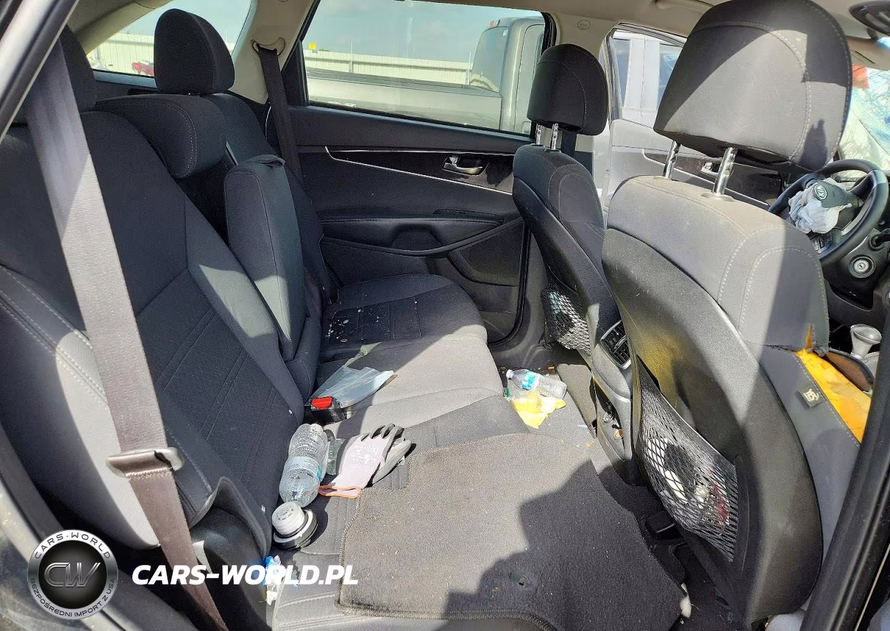 2017 Kia Sorento Lx VIN:5XYPG4A3XHG220617 - 11