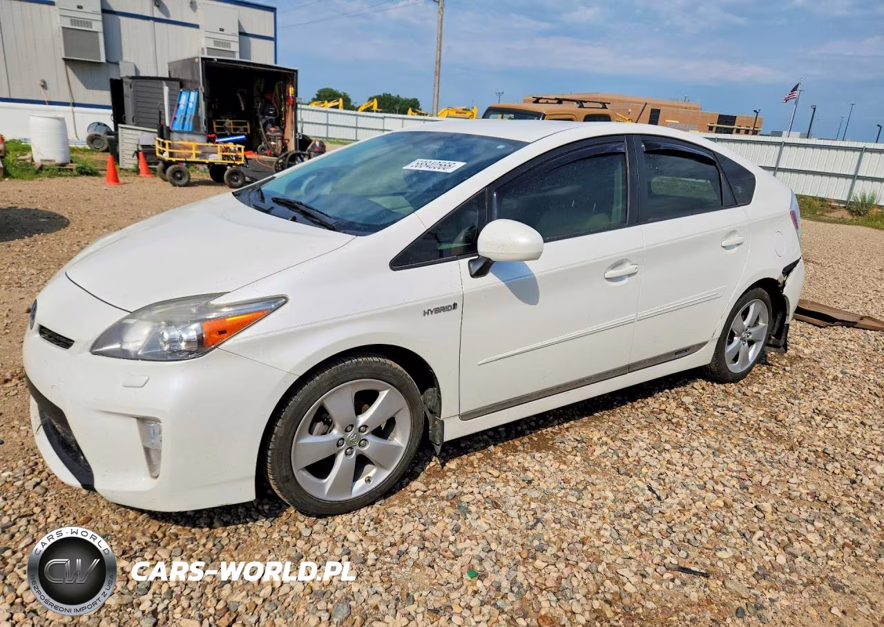 2013 Toyota Prius Five – zdjęcie 1 z 12