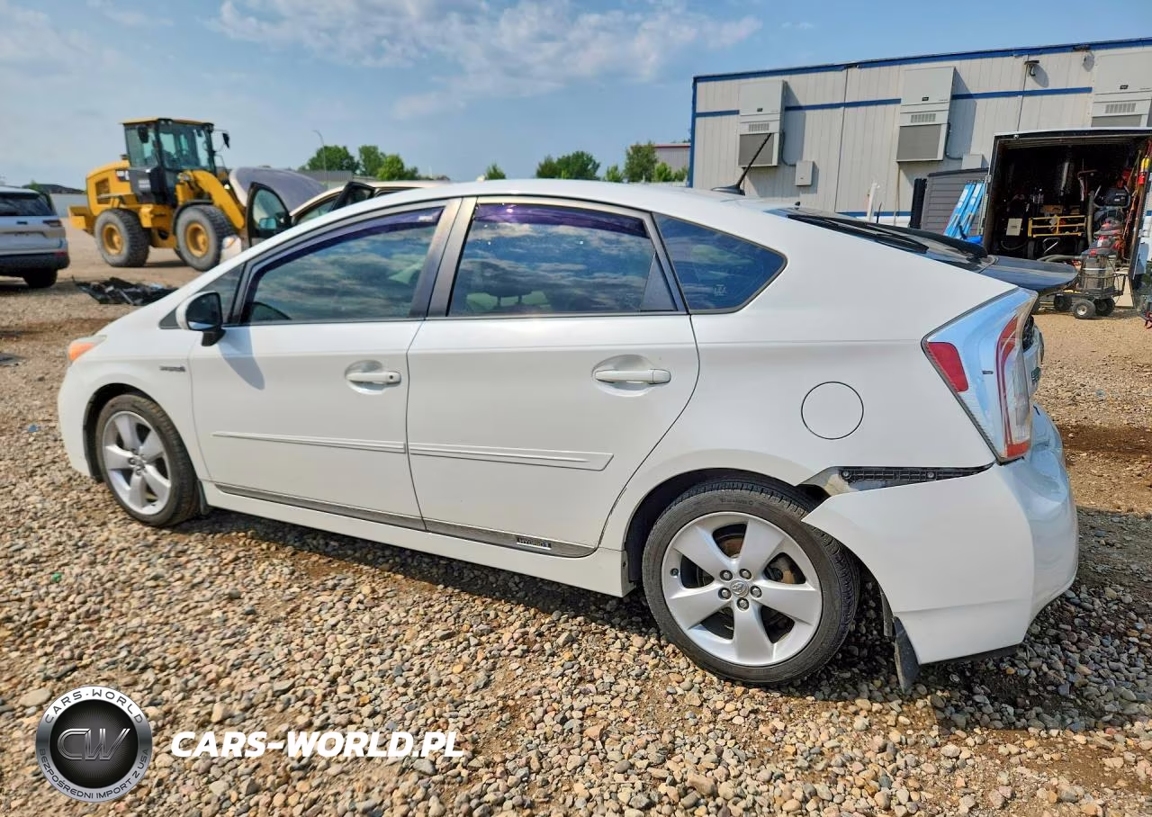 2013 Toyota Prius Five VIN:JTDKN3DU1D5610264 - 2