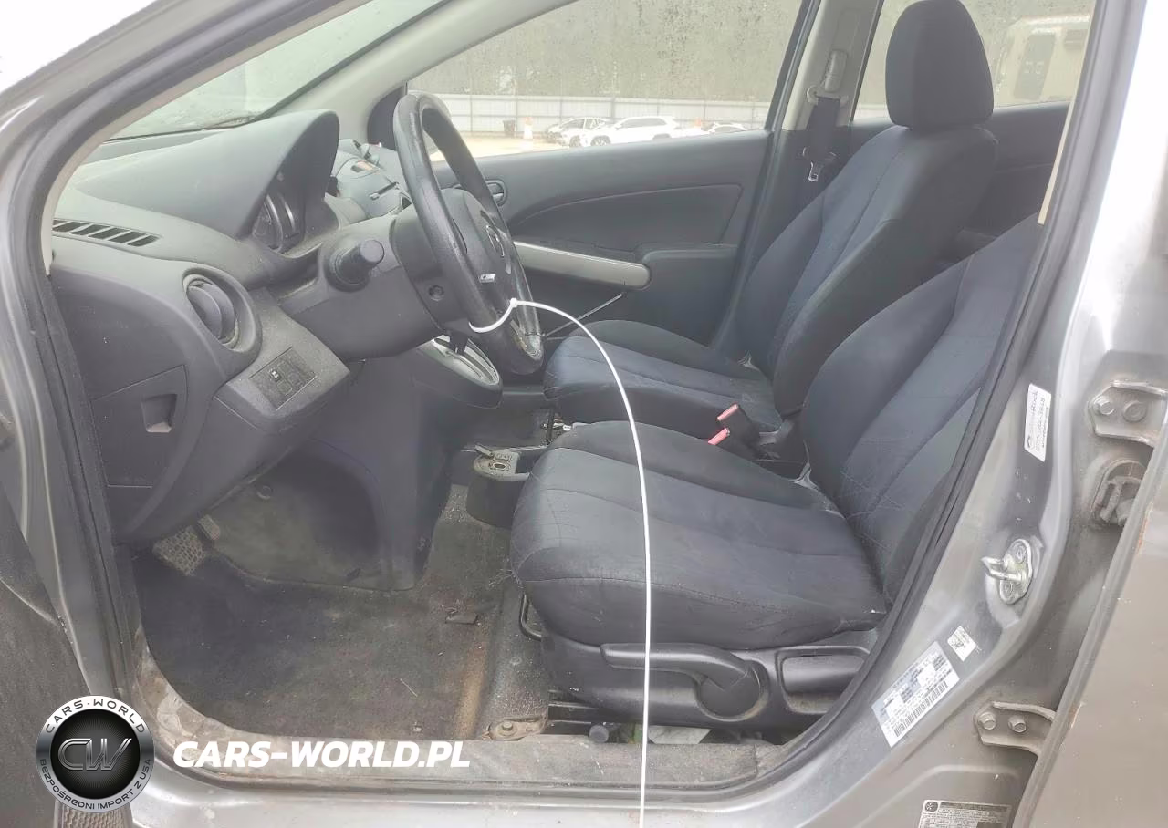 2014 Mazda Mazda2 Sport VIN:JM1DE1KY8E0174479 - 7