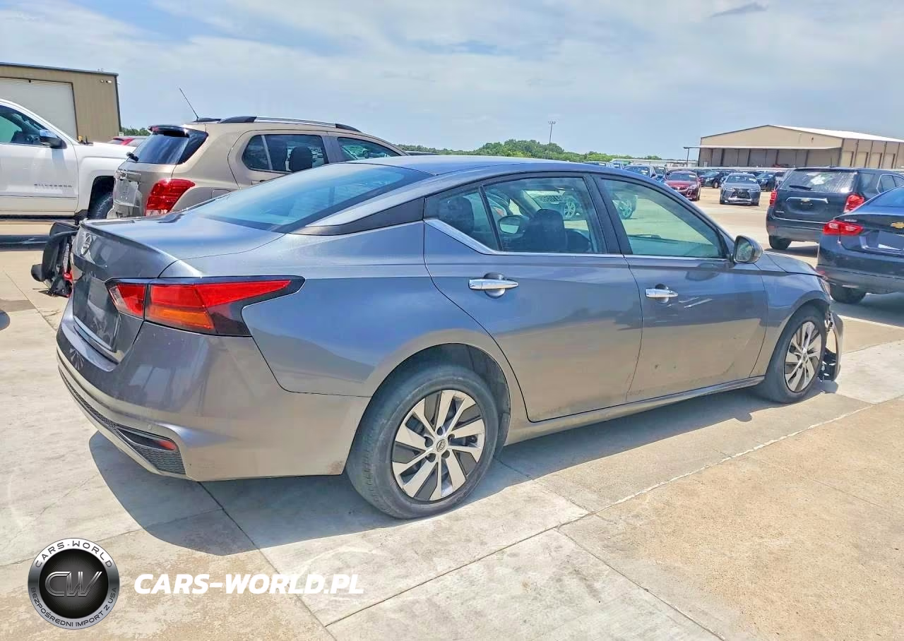 2023 Nissan Altima S VIN:1N4BL4BV8PN347658 - 3