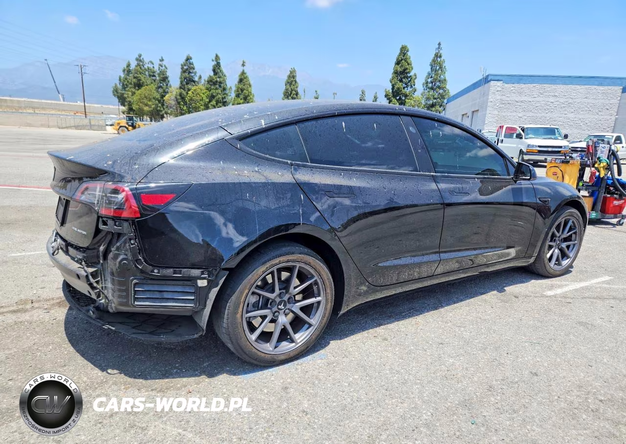 2023 Tesla Model 3 VIN:5YJ3E1EB9PF655154 - 3