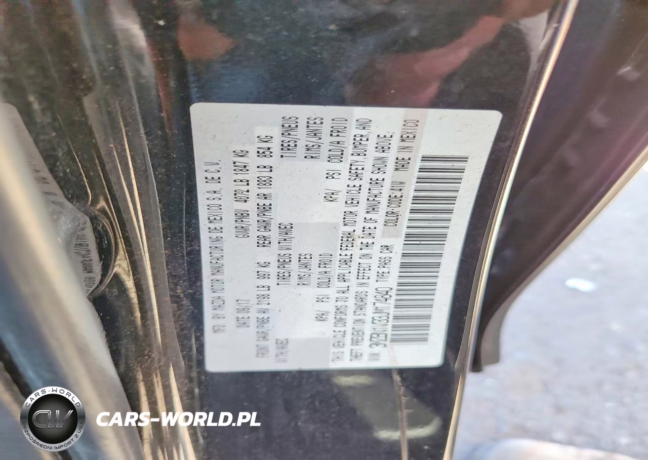 2018 Mazda 3 Touring VIN:3MZBN1V33JM174840 - 12