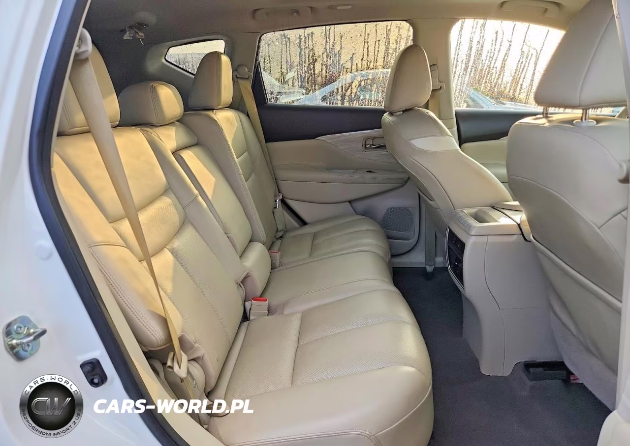 2018 Nissan Murano Platinum VIN:5N1AZ2MG1JN162586 - 10