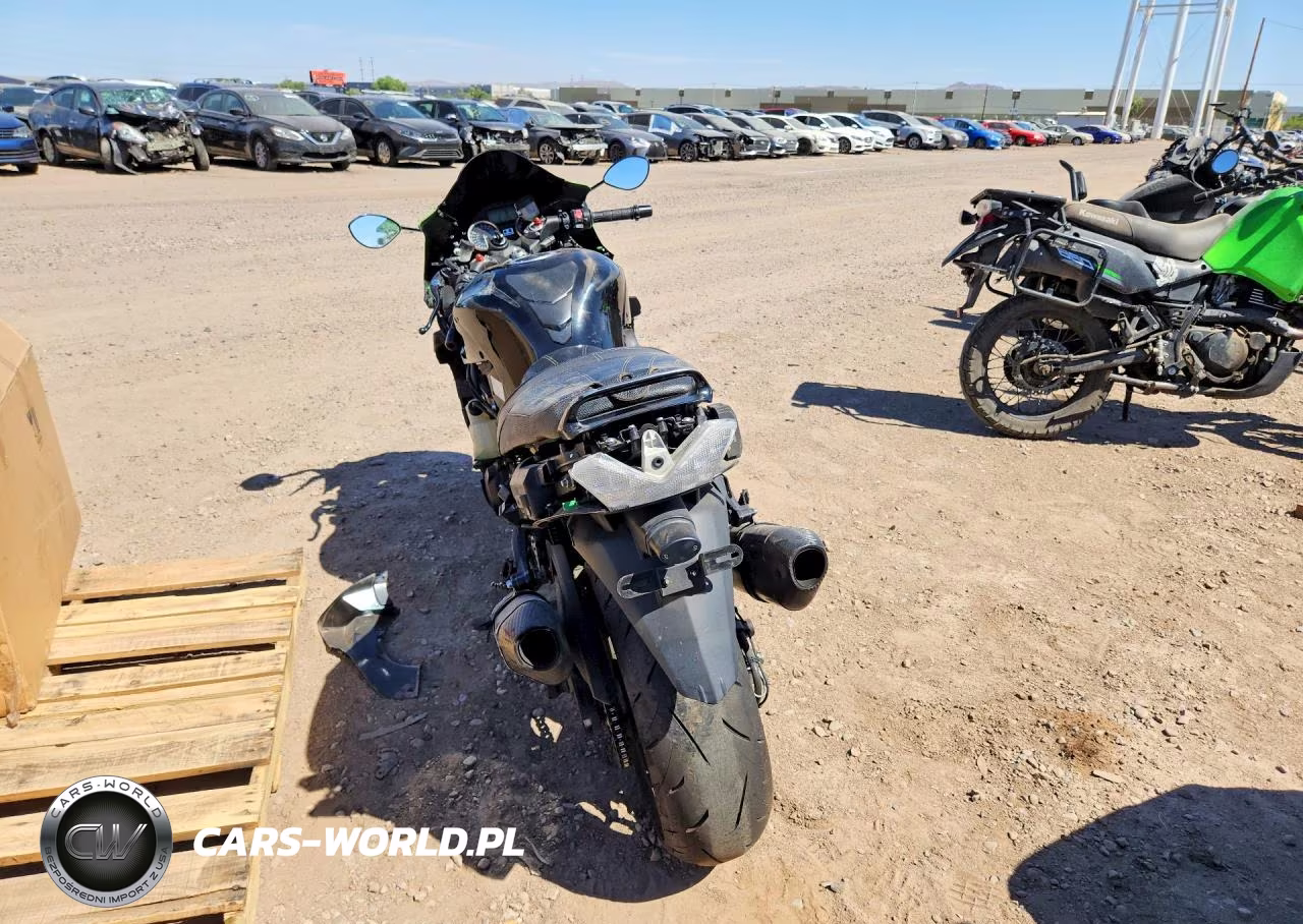 2012 Kawasaki Zx1400 Ec VIN:JKBZXNE11CA002636 - 4