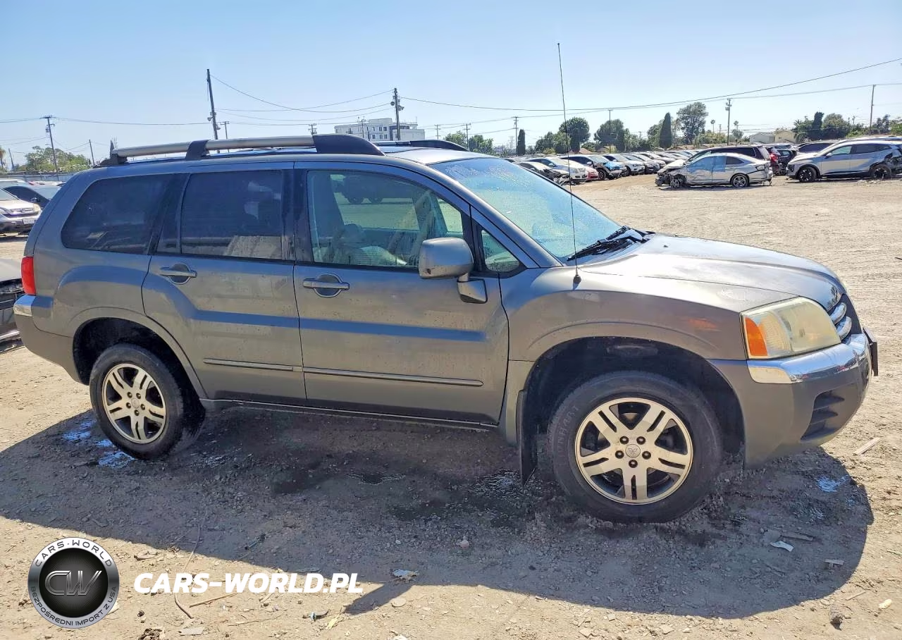 2005 Mitsubishi Endeavor Xls VIN:4A4MM31S05E010778 - 4