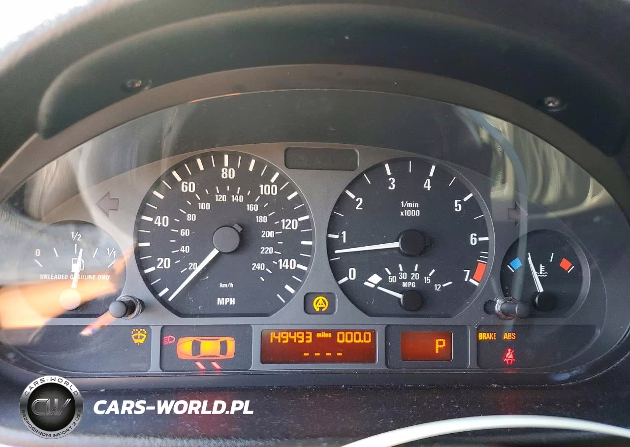 2004 BMW 325 Xi VIN:WBAEU33494PR14011 - 9