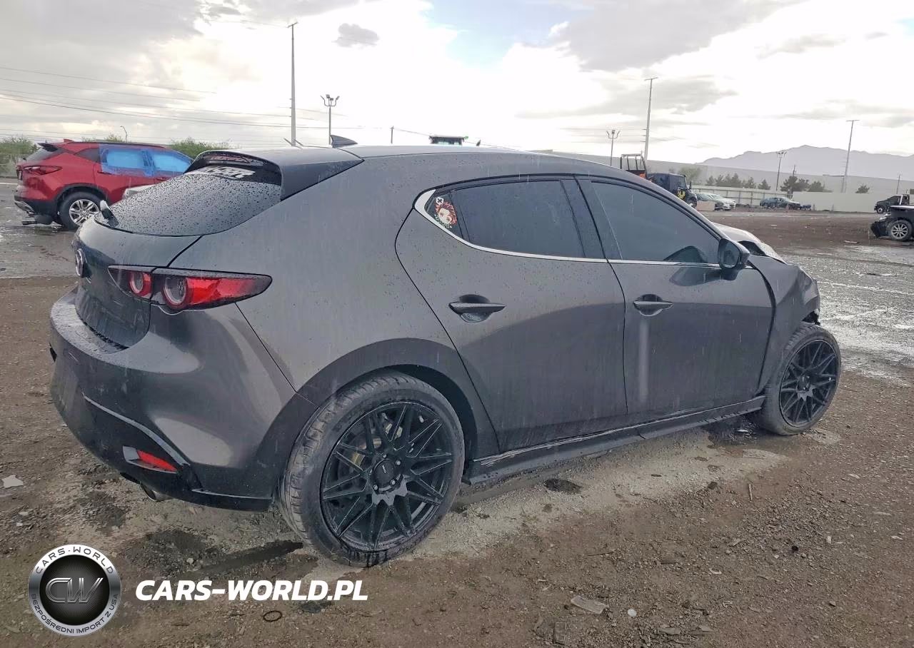 2020 Mazda 3 Premium VIN:JM1BPANM1L1173319 - 3