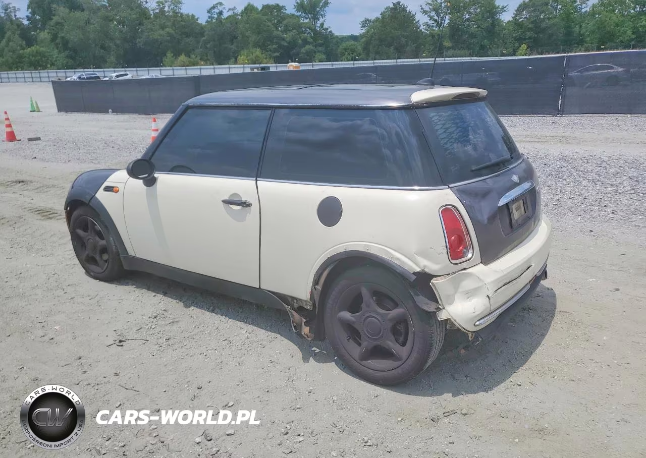 2006 Mini Cooper VIN:WMWRC33566TK17614 - 2