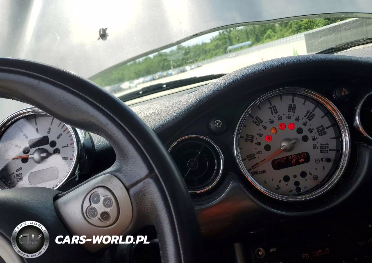 2006 Mini Cooper VIN:WMWRC33566TK17614 - 9