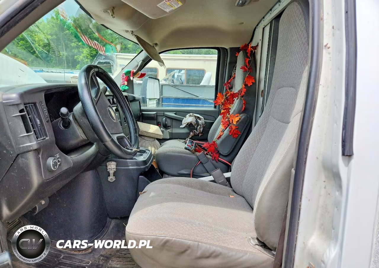 2010 Chevrolet Express G3500 VIN:1GB6G3BG7A1129970 - 7