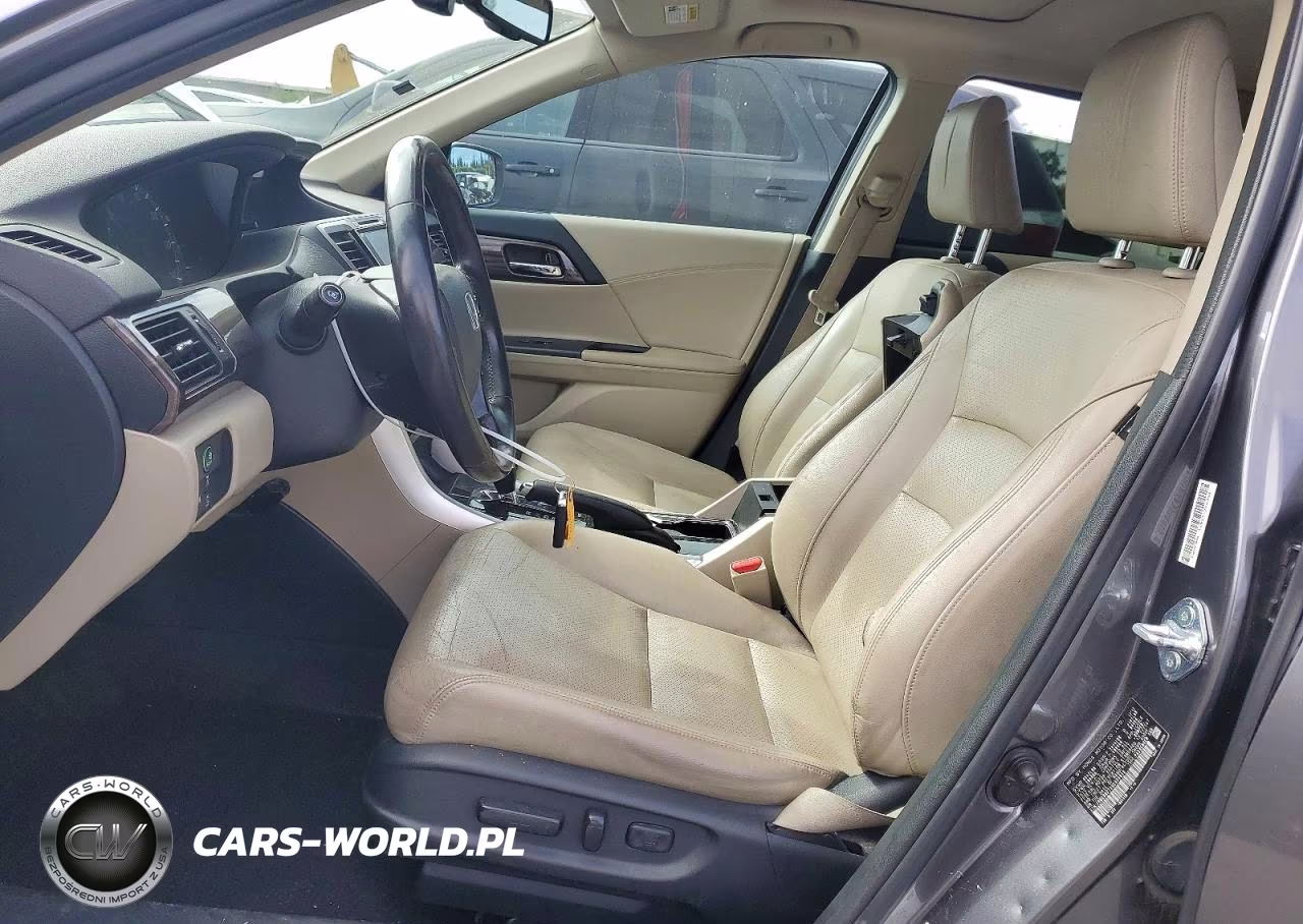 2017 Honda Accord Touring Hybrid VIN:JHMCR6F72HC020835 - 7