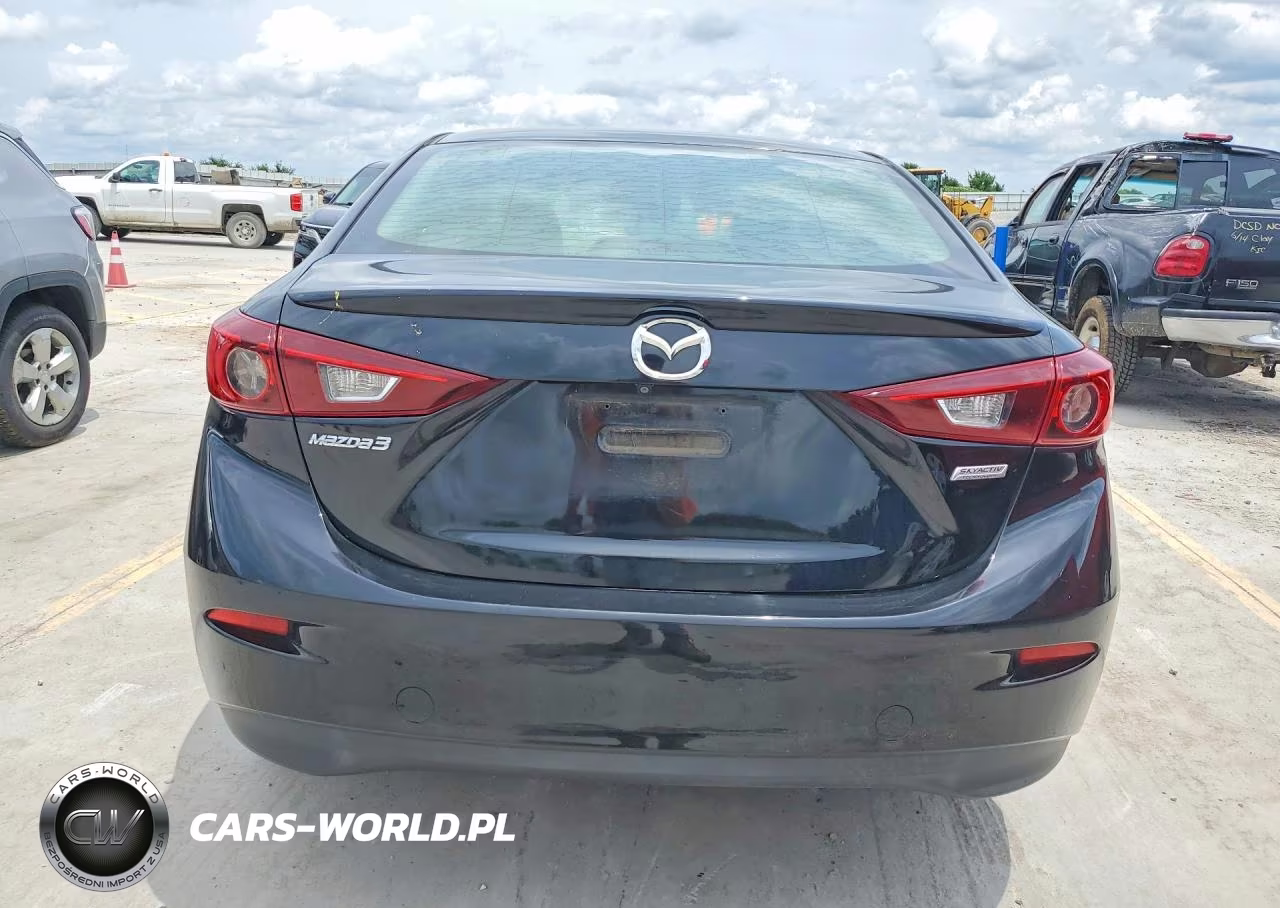 2018 Mazda 3 Touring VIN:3MZBN1V3XJM204254 - 6