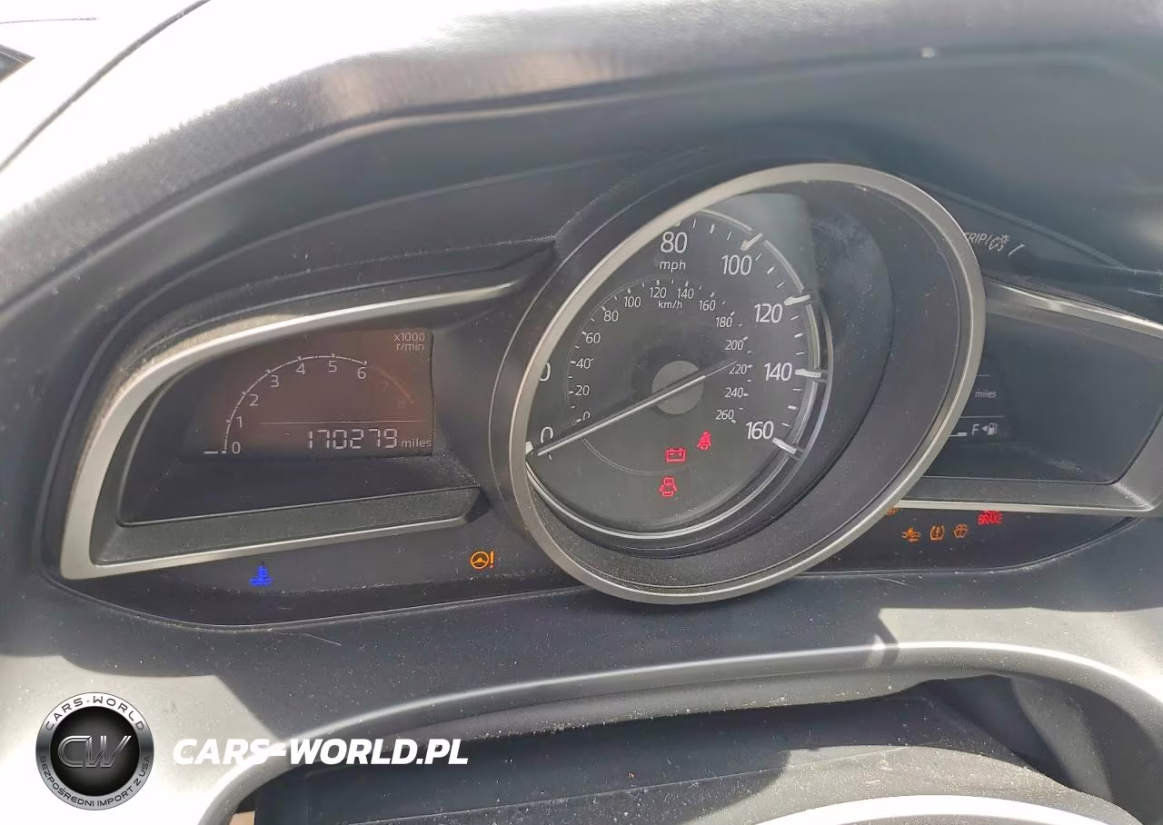 2018 Mazda 3 Touring VIN:3MZBN1V3XJM204254 - 9