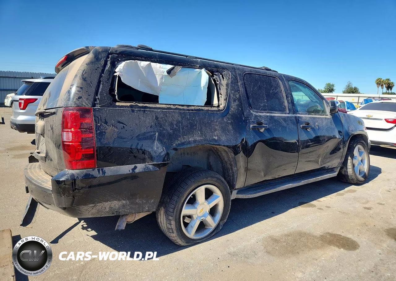 2013 Chevrolet Suburban C1500 Lt VIN:1GNSCJE09DR279505 - 3