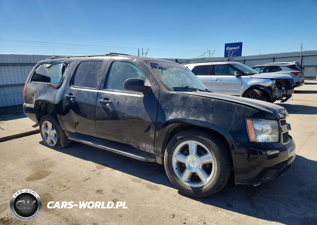 2013 Chevrolet Suburban C1500 Lt VIN:1GNSCJE09DR279505 - 4