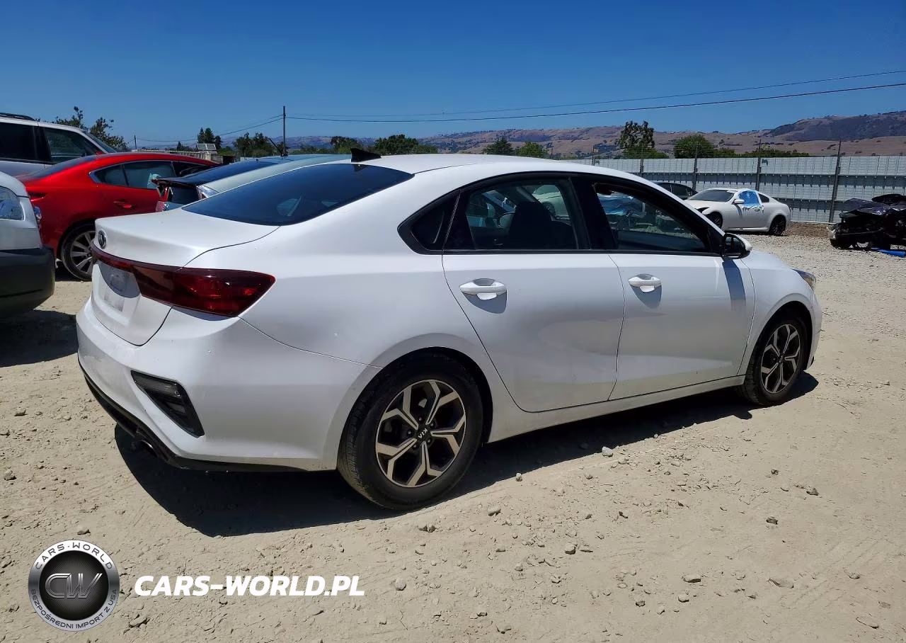 2021 Kia Forte Lxs VIN:3KPF24AD6ME299214 - 3