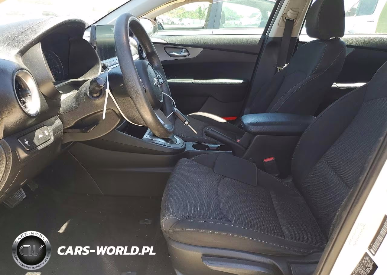 2021 Kia Forte Lxs VIN:3KPF24AD6ME299214 - 7