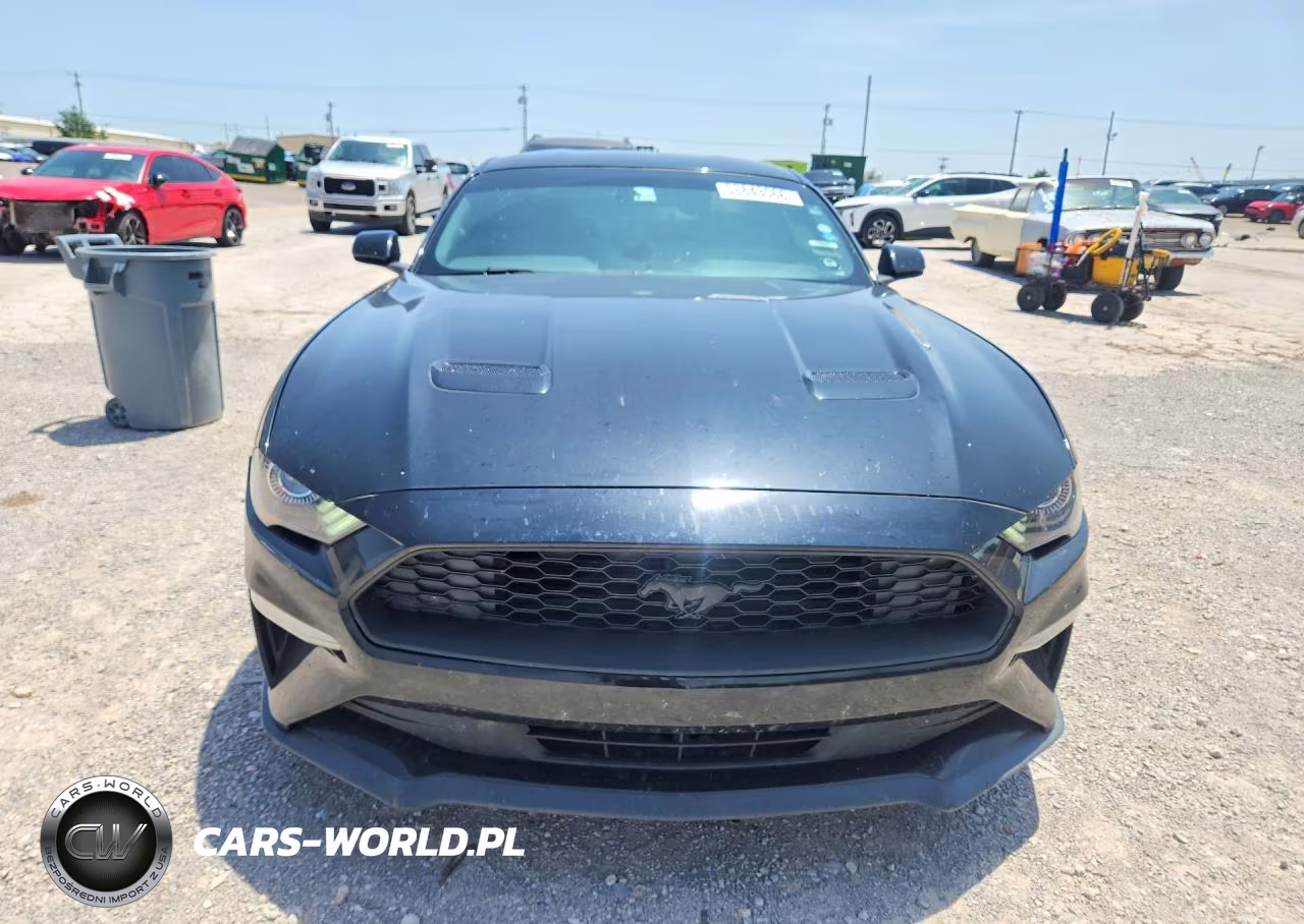 2018 Ford Mustang VIN:1FA6P8TH7J5135623 - 5