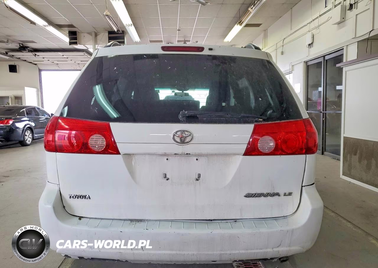 2010 Toyota Sienna Le 7-Passenger VIN:5TDKK4CC0AS303584 - 6