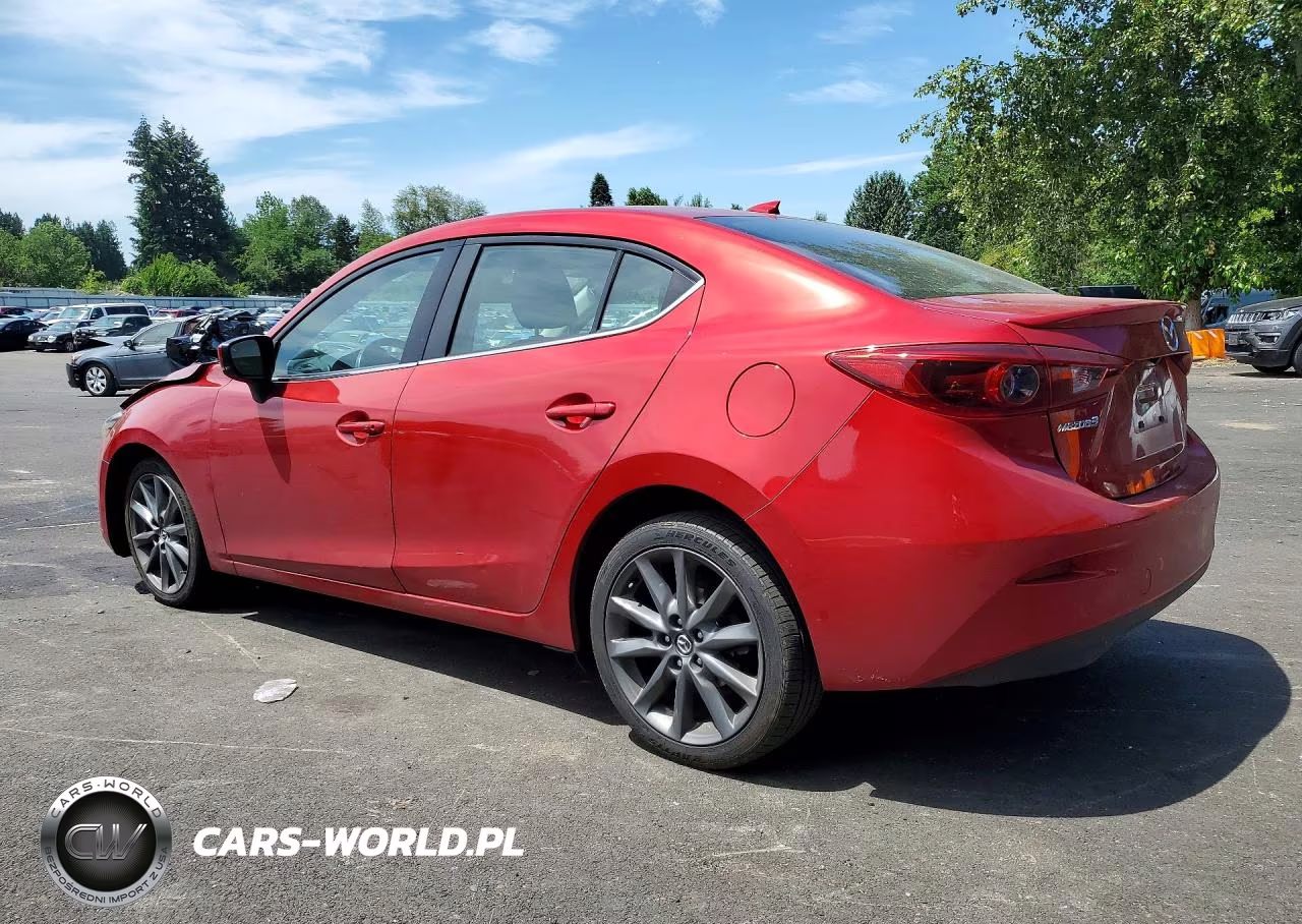 2018 Mazda 3 Grand Touring VIN:3MZBN1W35JM159559 - 2