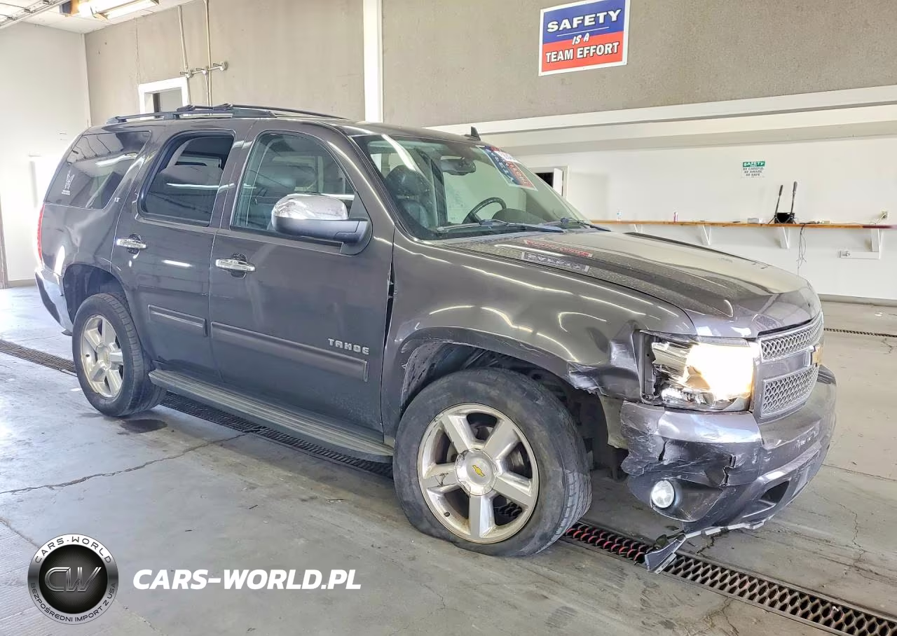 2010 Chevrolet Tahoe K1500 Lt VIN:1GNUKBE01AR287546 - 4