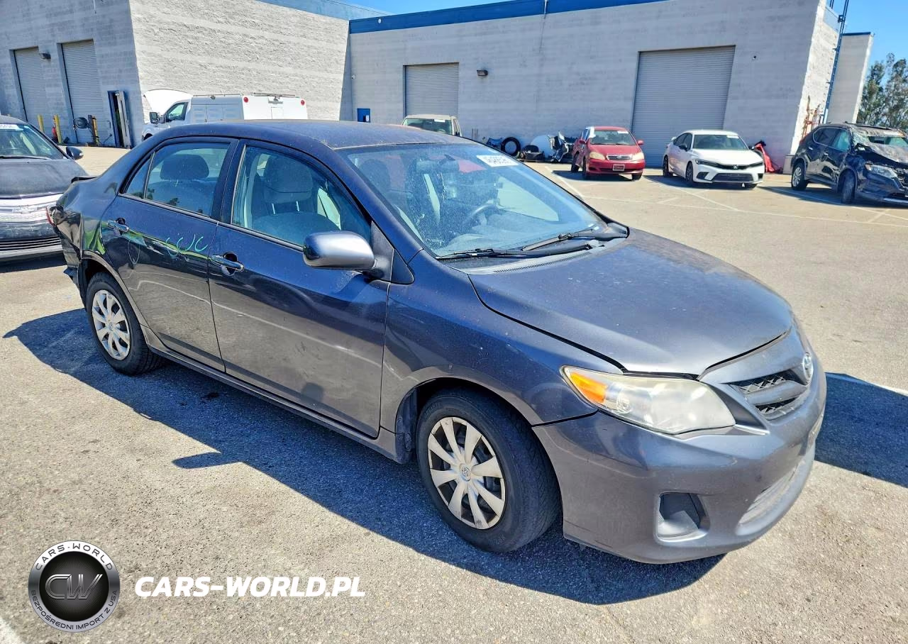 2011 Toyota Corolla Le VIN:2T1BU4EE6BC732344 - 4