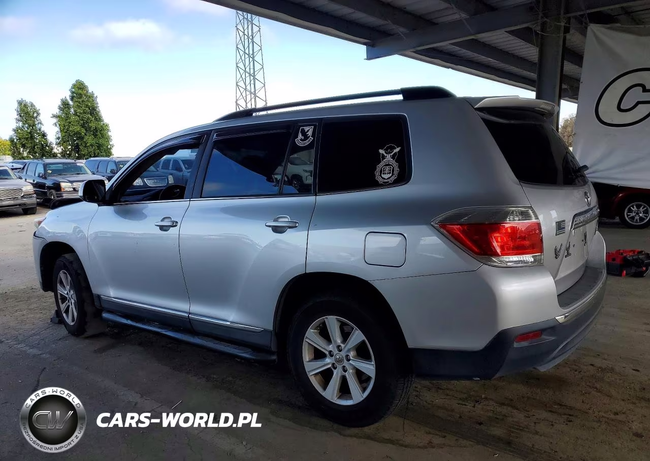 2013 Toyota Highlander Plus VIN:5TDZK3EH6DS135729 - 2