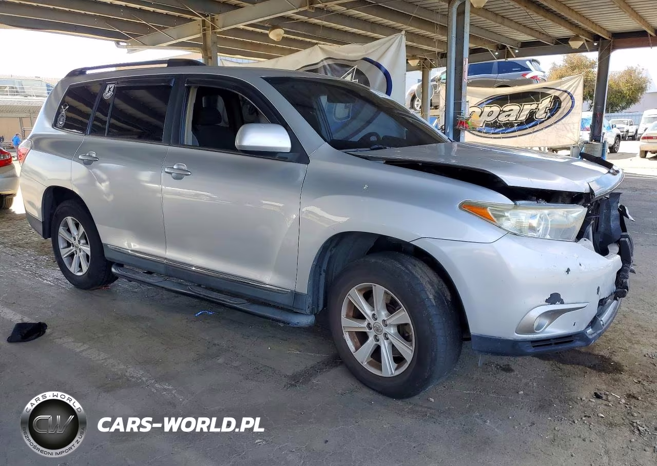 2013 Toyota Highlander Plus VIN:5TDZK3EH6DS135729 - 4