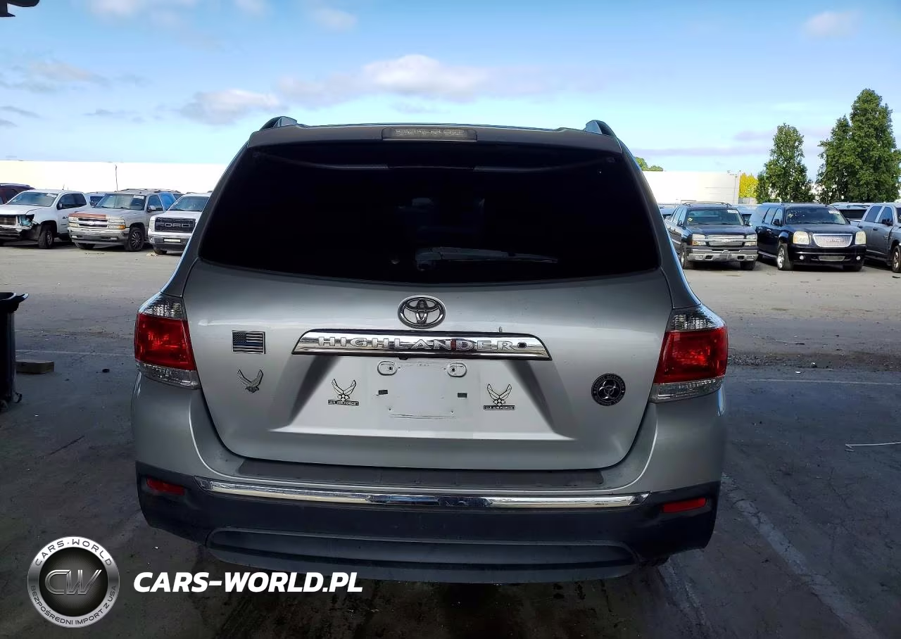 2013 Toyota Highlander Plus VIN:5TDZK3EH6DS135729 - 6