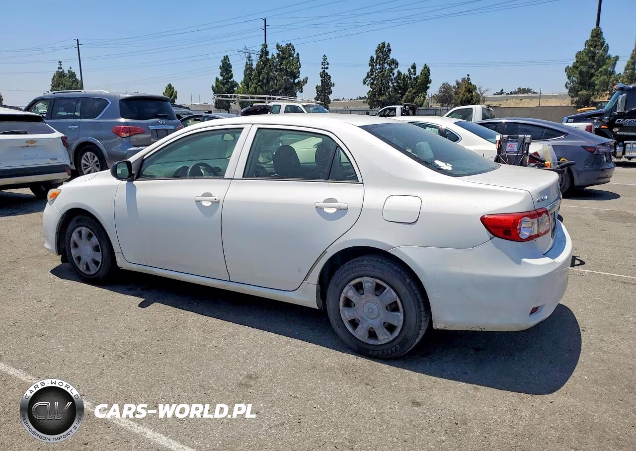 2011 Toyota Corolla Base VIN:JTDBU4EE9B9143262 - 2