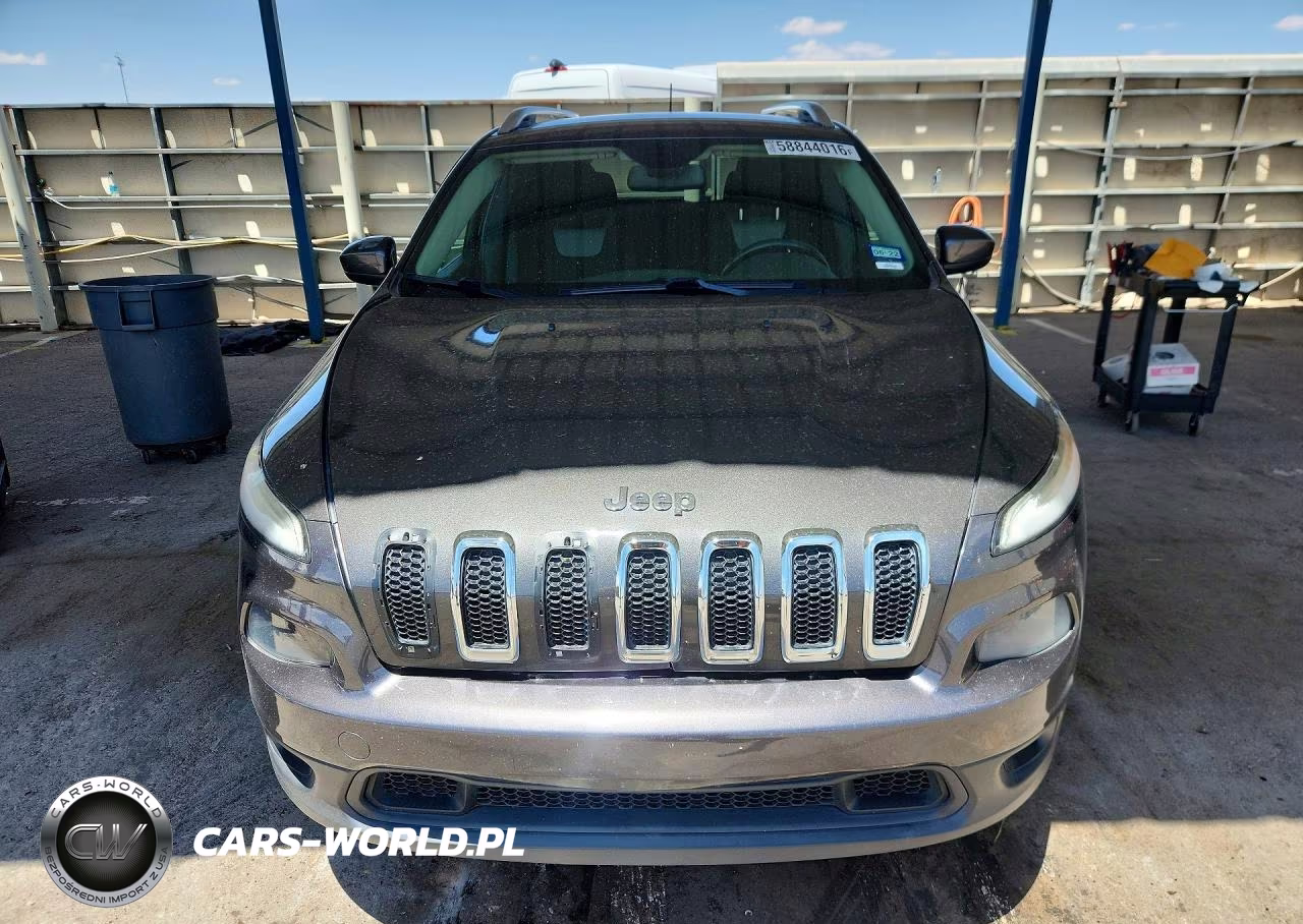2014 Jeep Cherokee Latitude VIN:1C4PJLCB6EW228325 - 5